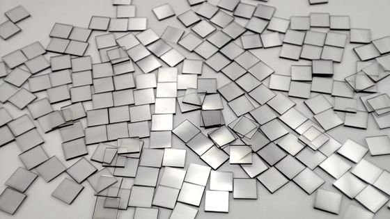 3*3*0.3mm CVD incolore Diamants cultivés en laboratoire Dépôt chimique par vapeur Diamant