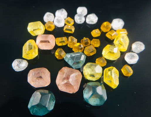 HPHT rose bule vert jaune diamant non coupé CVD laboratoire cultivé diamant brut de couleur